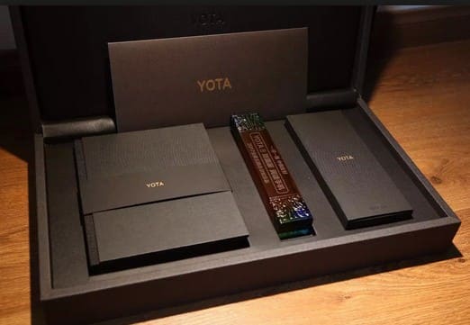 Распродажа YotaPhone 3 скидка 20 комплектация в коробке