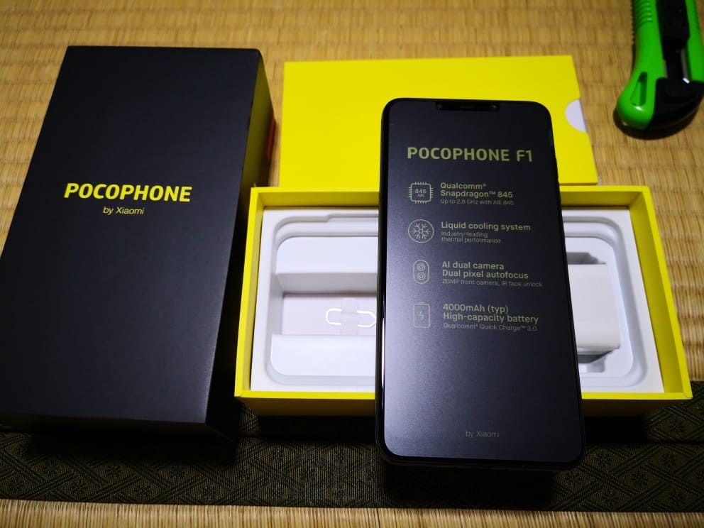 Xiaomi Pocophone F1 с коробкой
