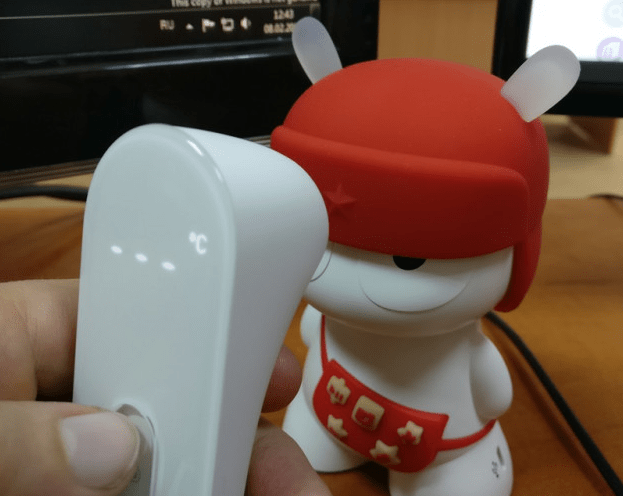 Бесконтактный термометр Xiaomi Mi Home iHealth быстрота и точность