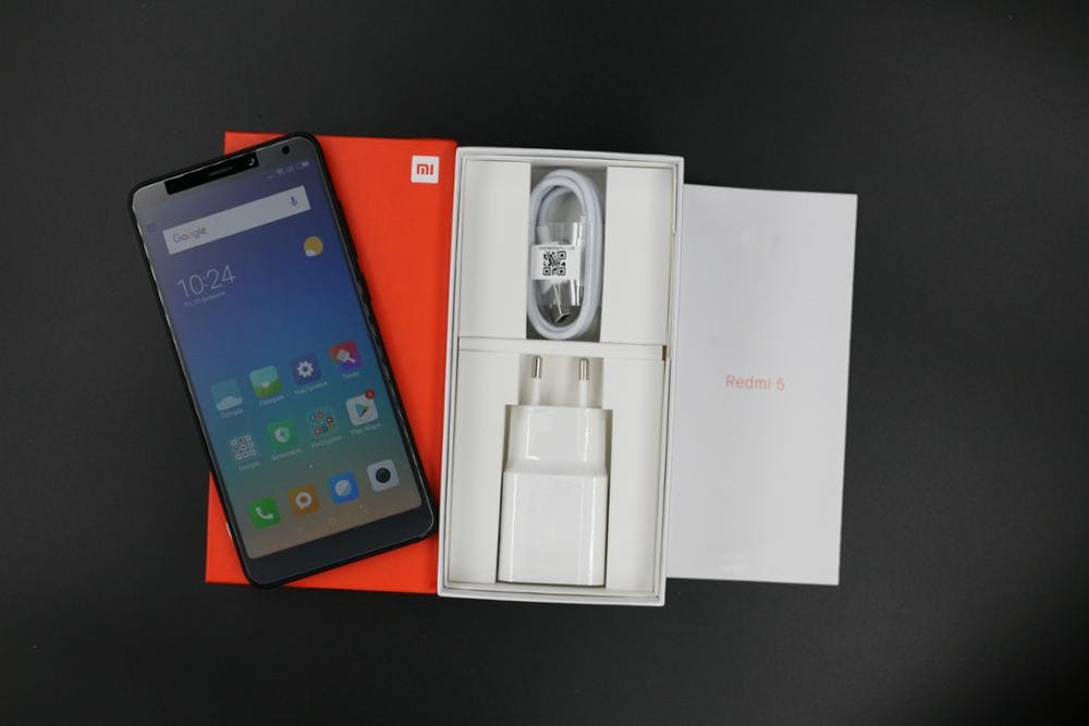 Xiaomi Redmi 5 3GB 32GB лидер продаж отличный во всем комплектация