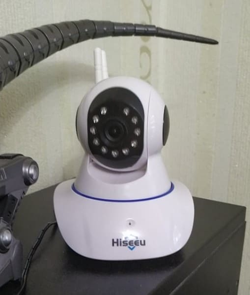 Беспроводная камера для дома и офиса